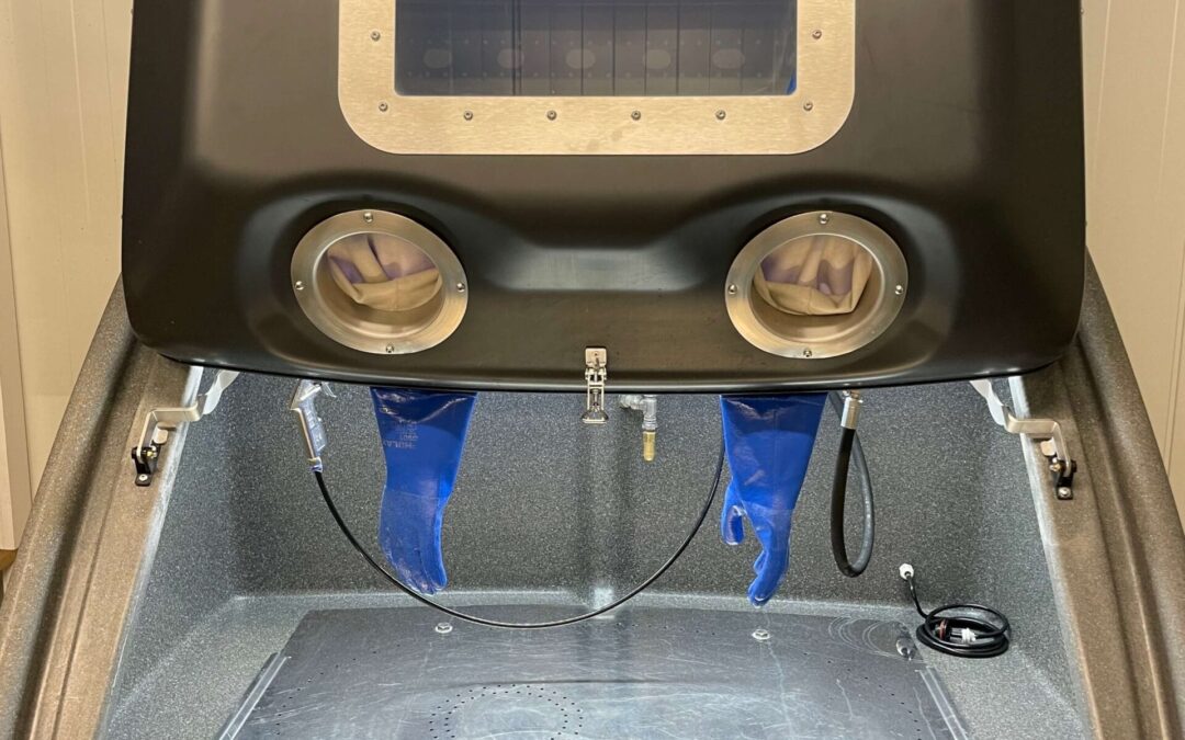 Professionelle Reinigung und Wartung für Mähroboter